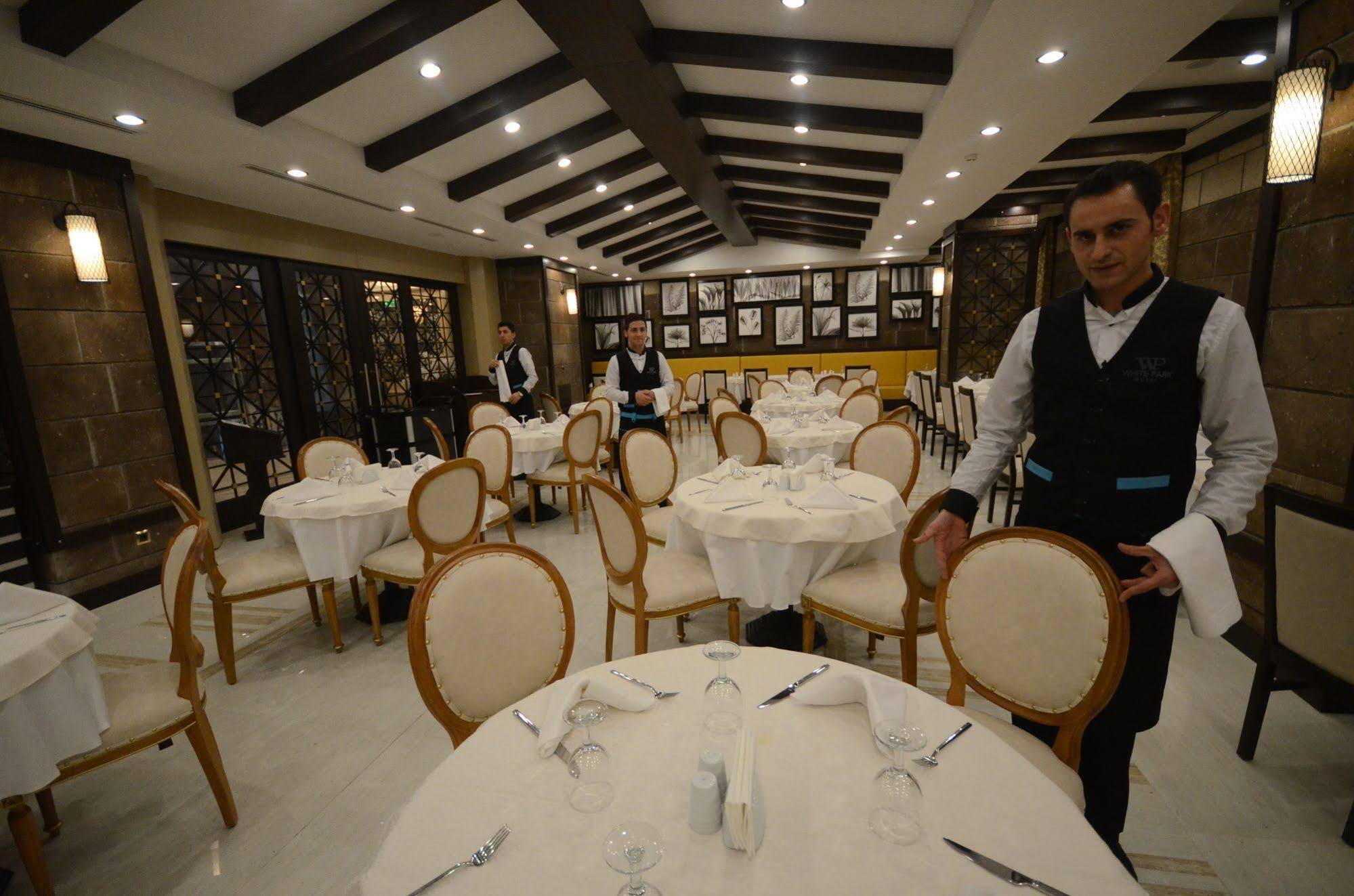 White Park Hotel