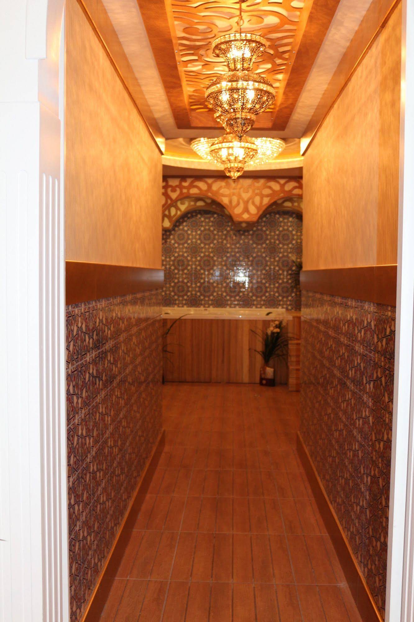 White Park Hotel