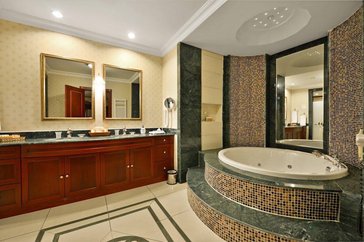 Karinna Hotel Convention & Spa