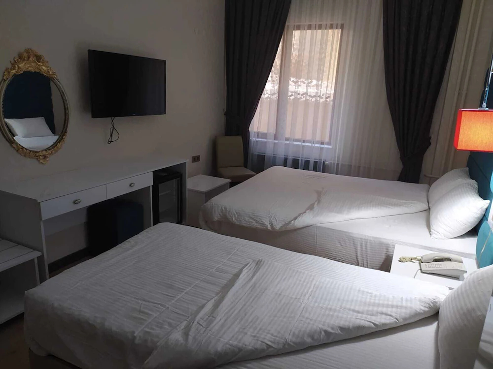 Athena Life Hotel