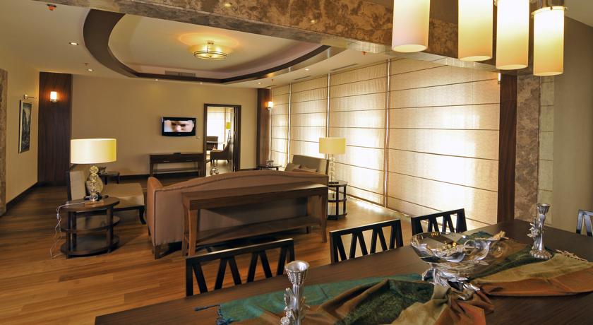 DoubleTree by Hilton Hotel Van