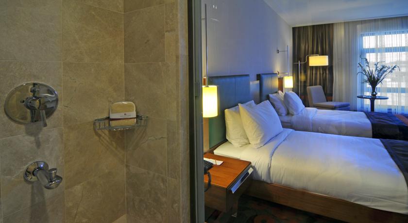 DoubleTree by Hilton Hotel Van