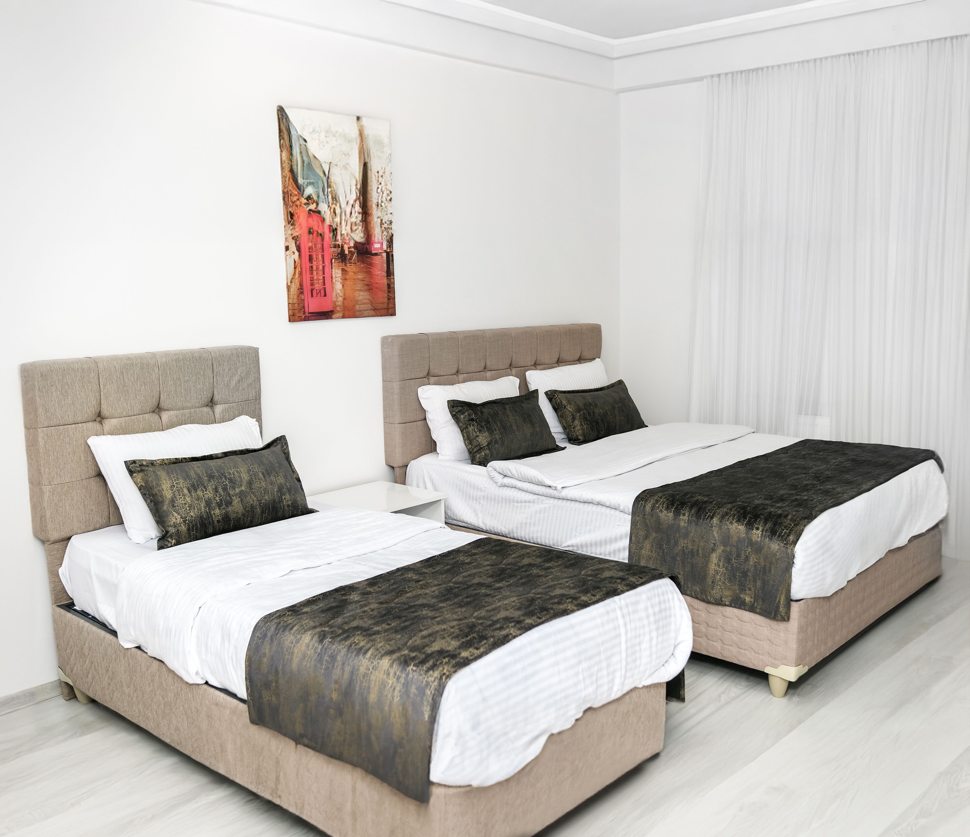 Fullmoon Suit Otel