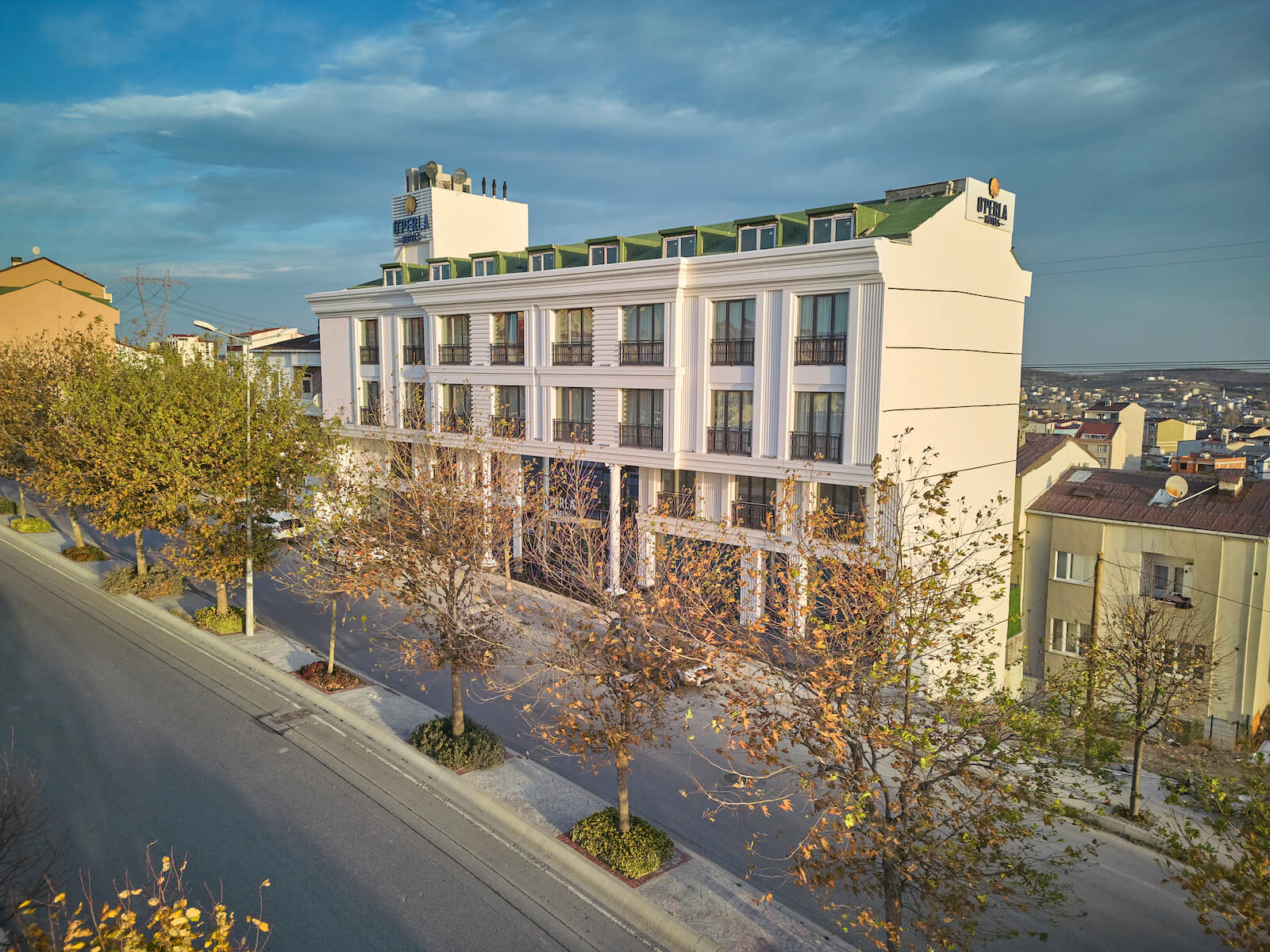 Operla Airport Hotels, Trademark Collection by Wyndham