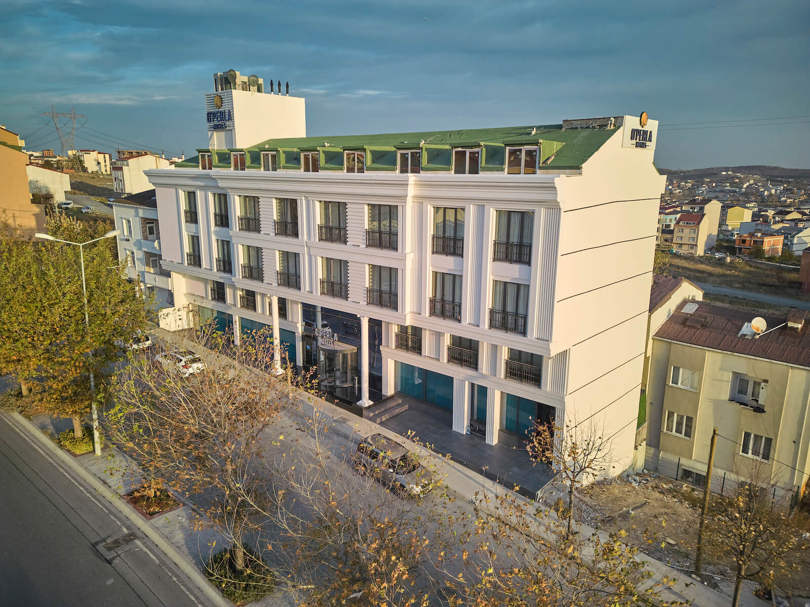 Operla Airport Hotels, Trademark Collection by Wyndham