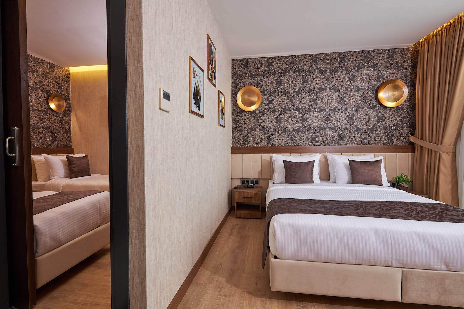 Operla Airport Hotels, Trademark Collection by Wyndham