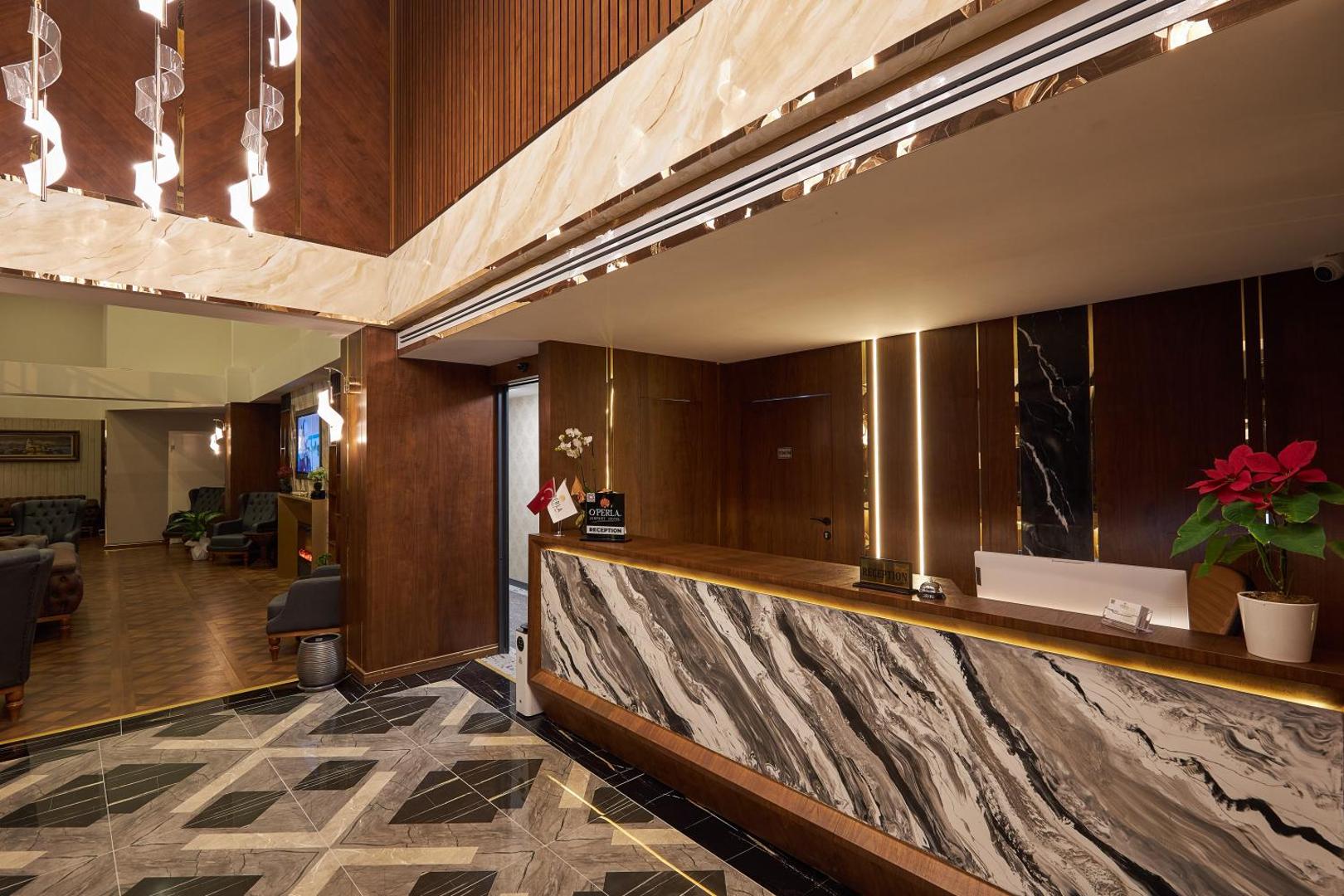 Operla Airport Hotels, Trademark Collection by Wyndham