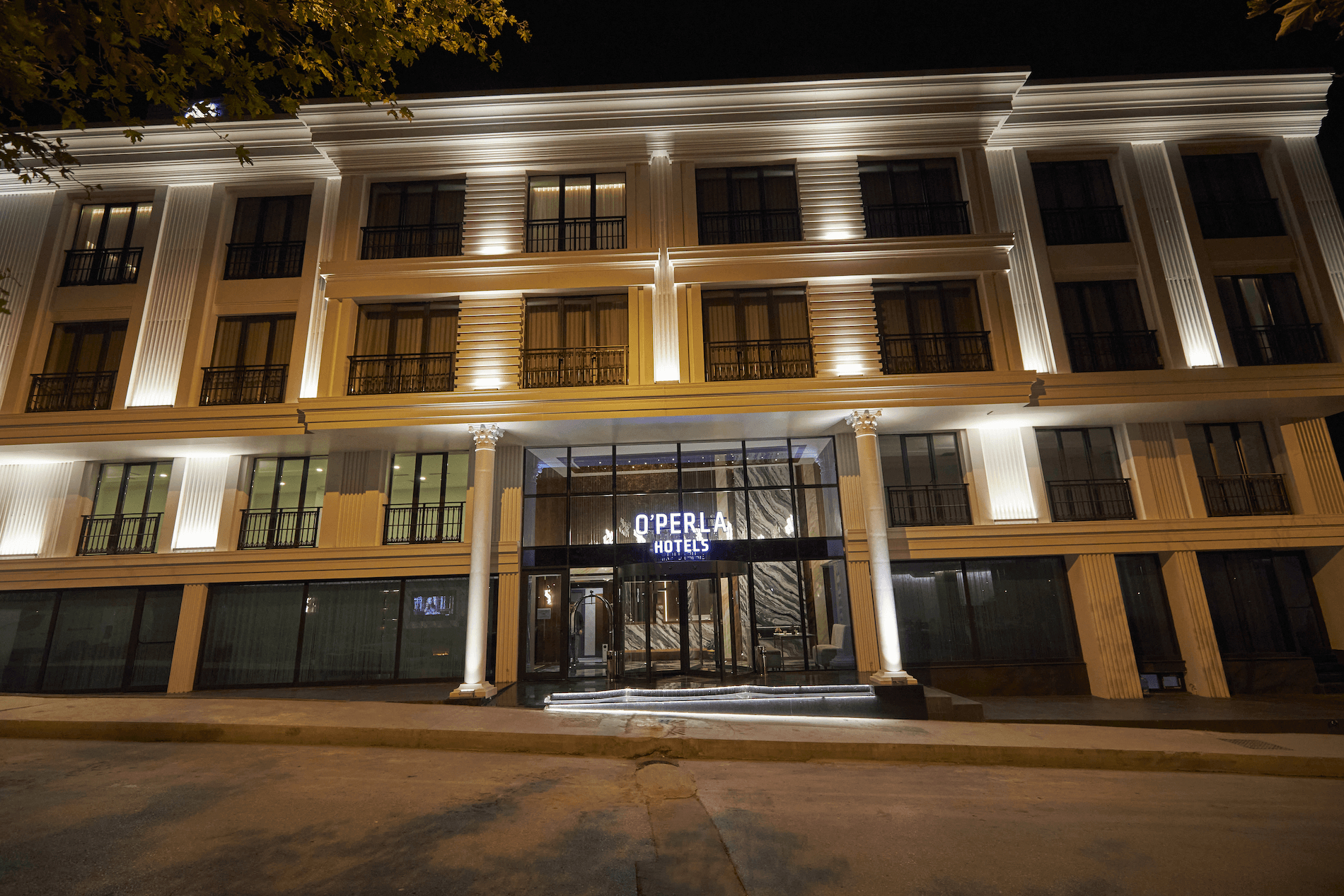 Operla Airport Hotels, Trademark Collection by Wyndham