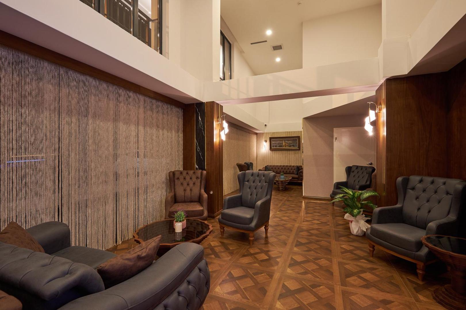 Operla Airport Hotels, Trademark Collection by Wyndham