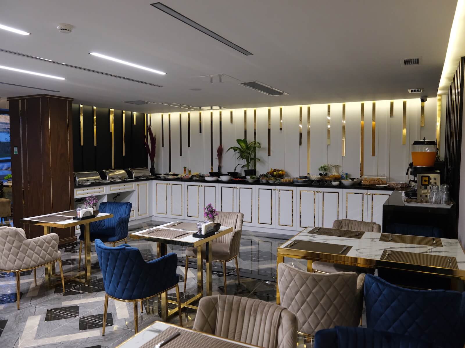 Operla Airport Hotels, Trademark Collection by Wyndham