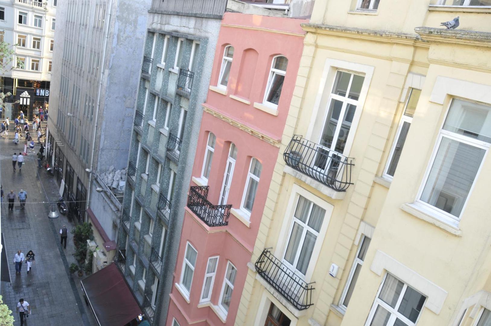 Apartof