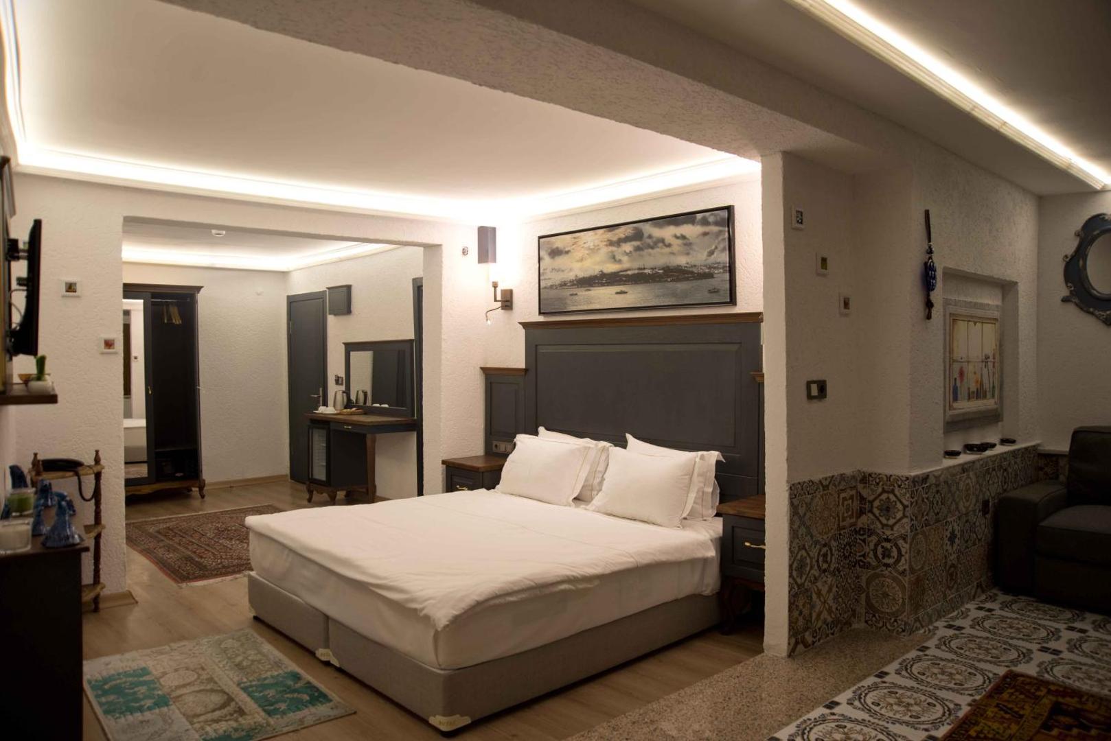 Blue Tuana Hotel