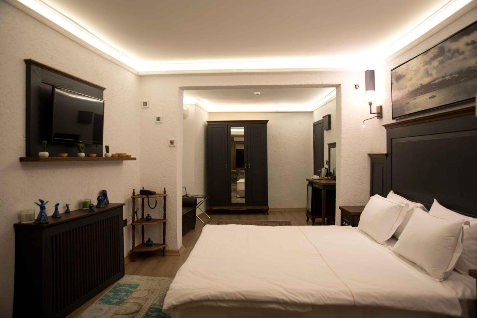 Blue Tuana Hotel