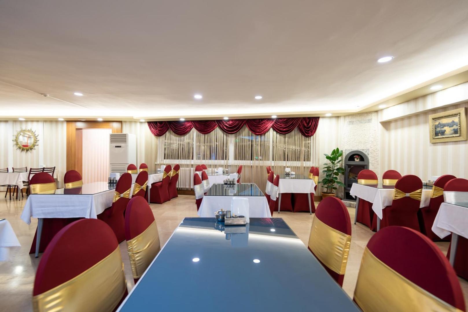Dinar Hotel