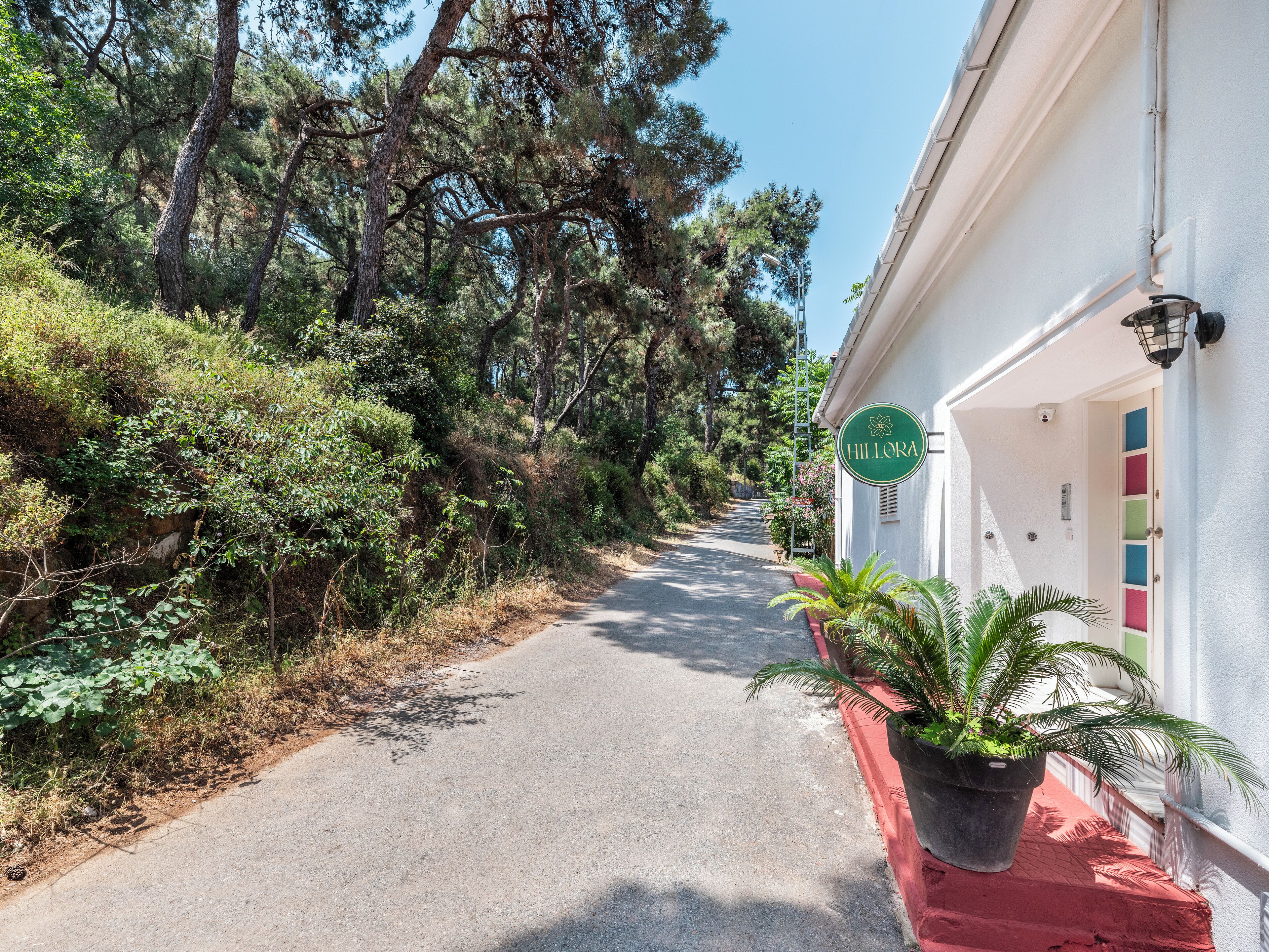 Hillora Hotel