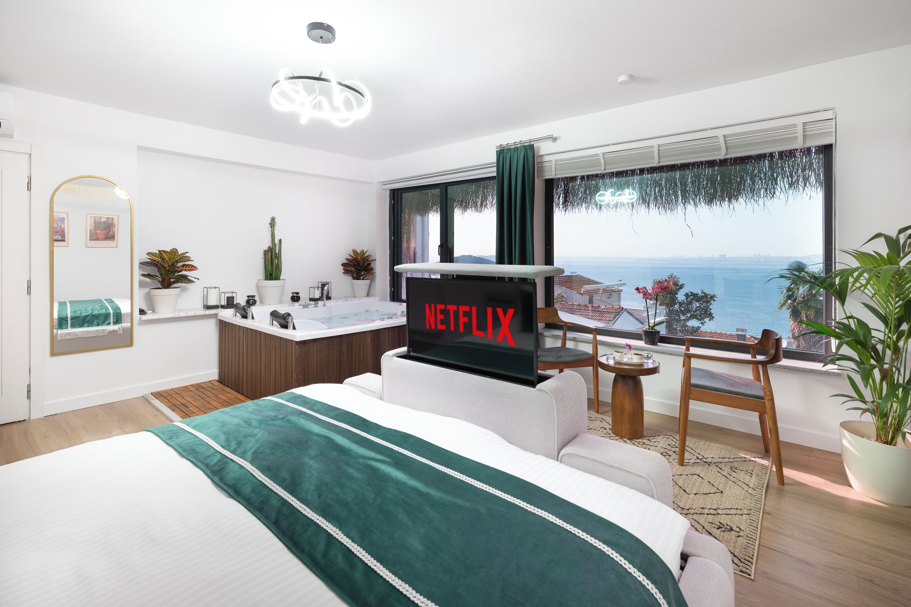 Hillora Hotel