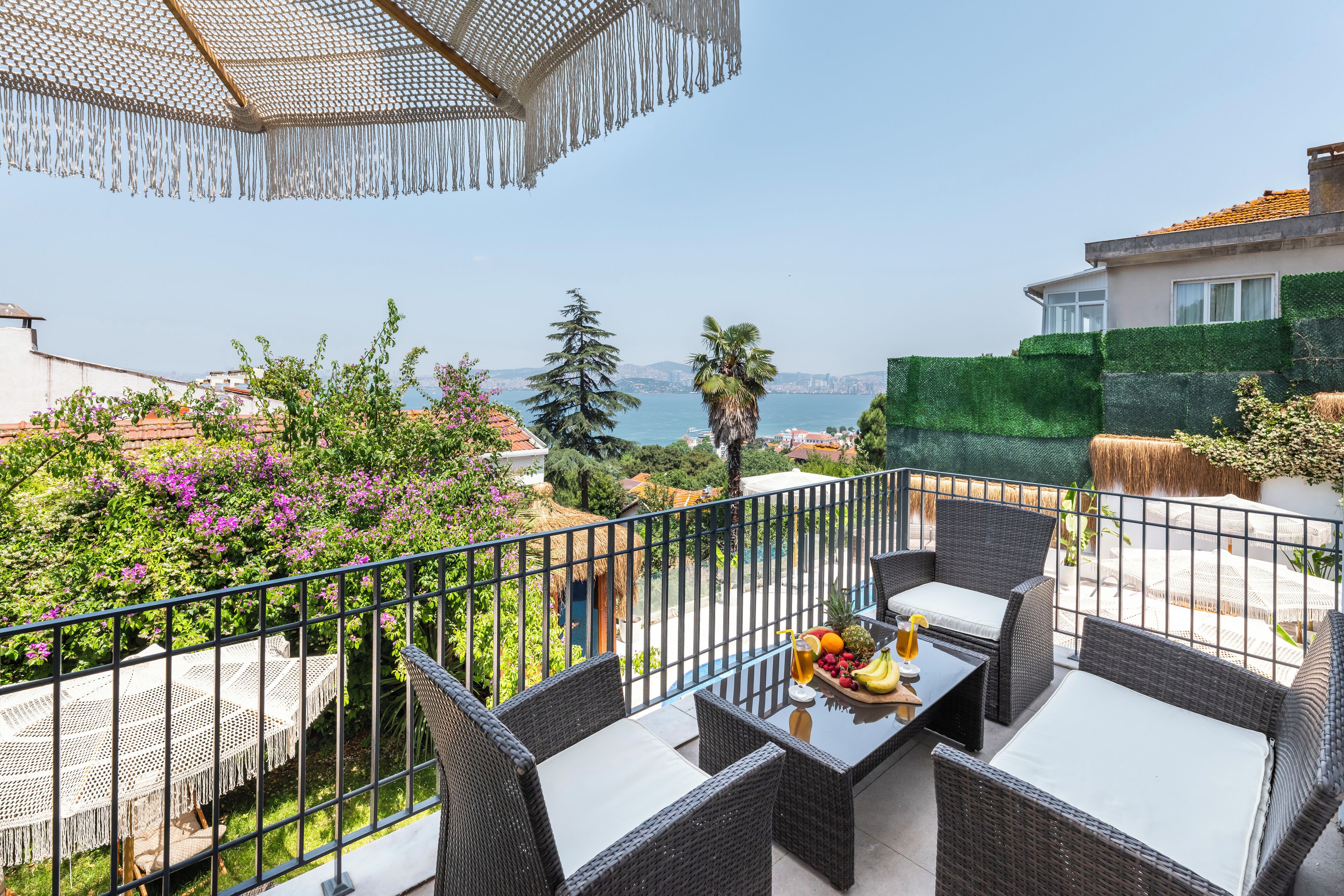 Hillora Hotel