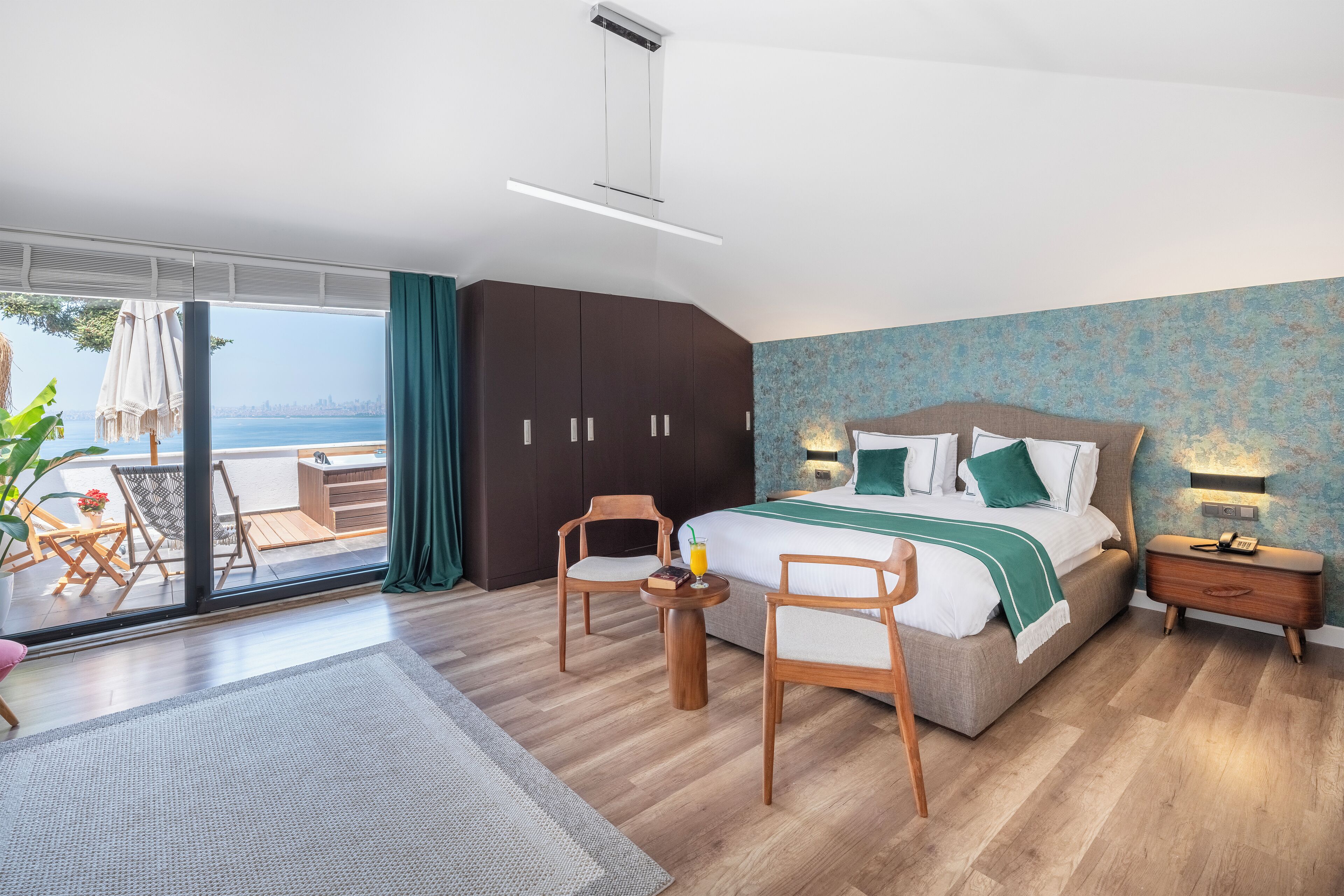 Hillora Hotel