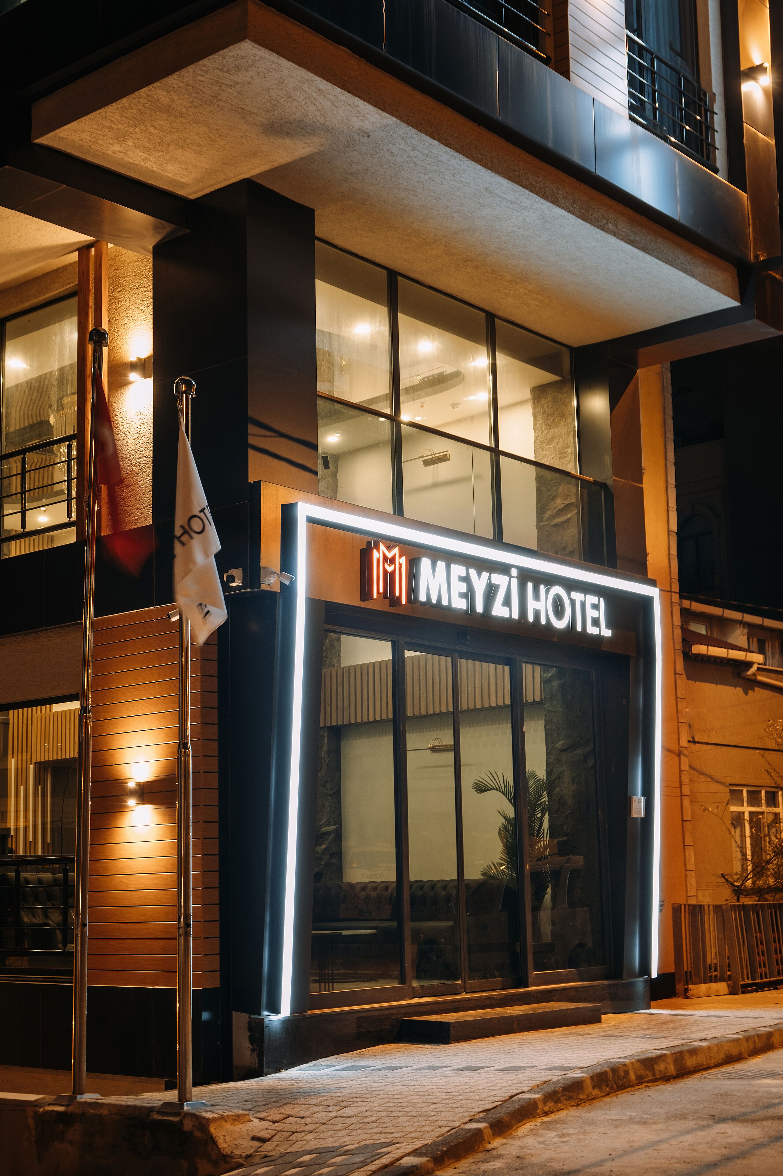 Meyzi Hotel