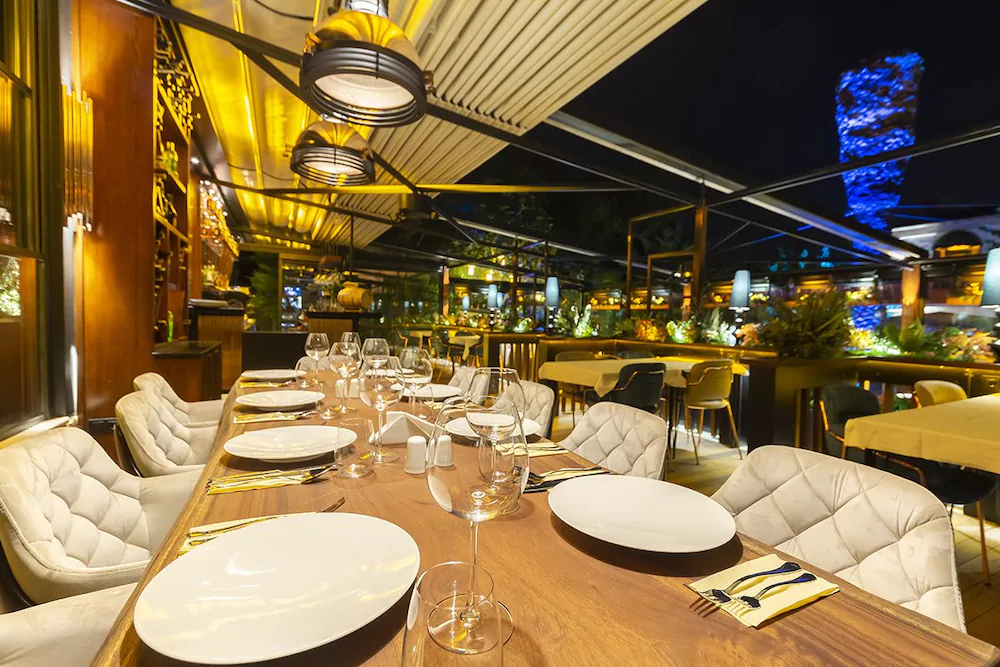 No2 Hotel by Sükrü