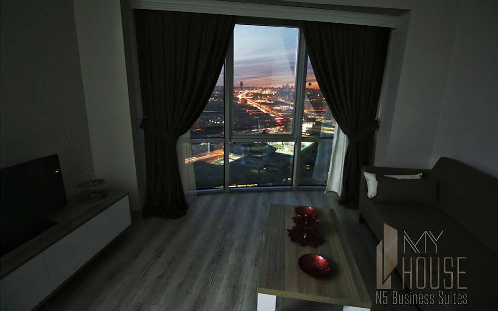 MyHouse Suites Hotel