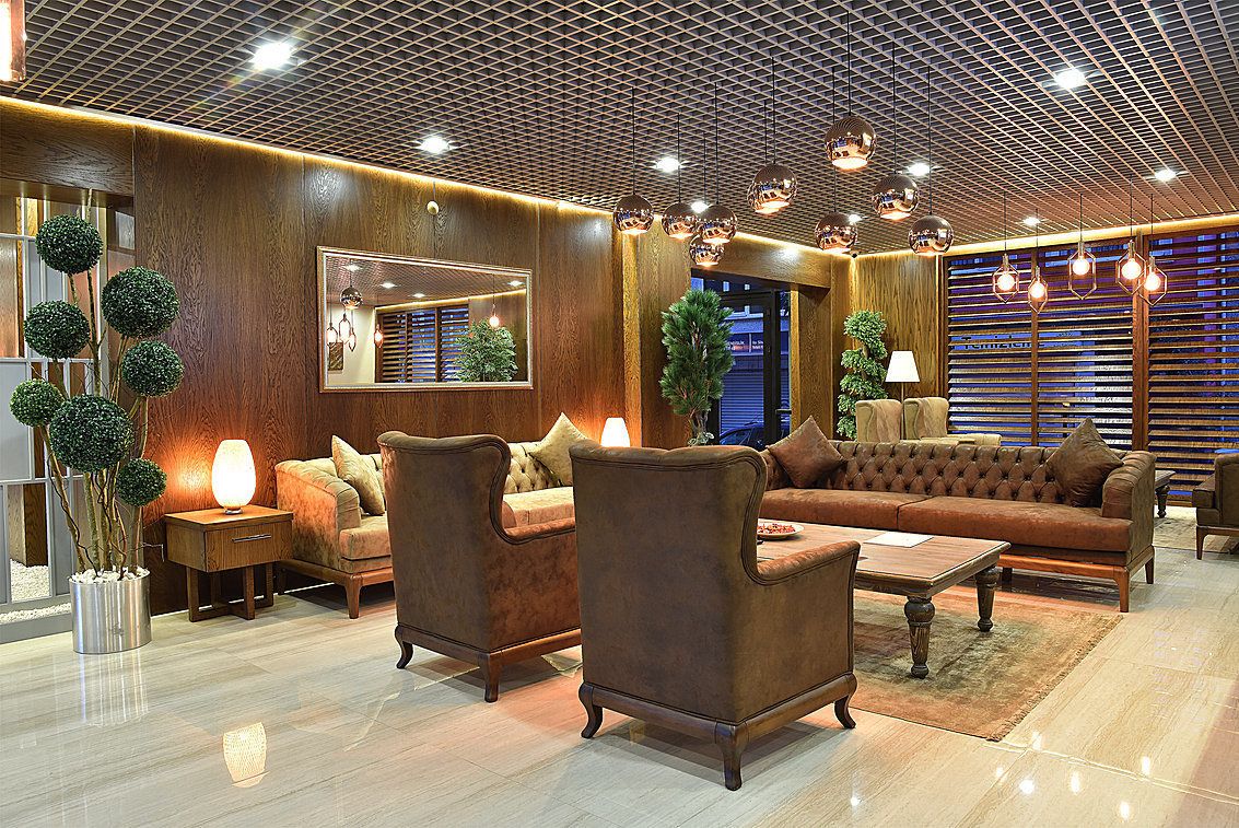 The Elegant Hotel