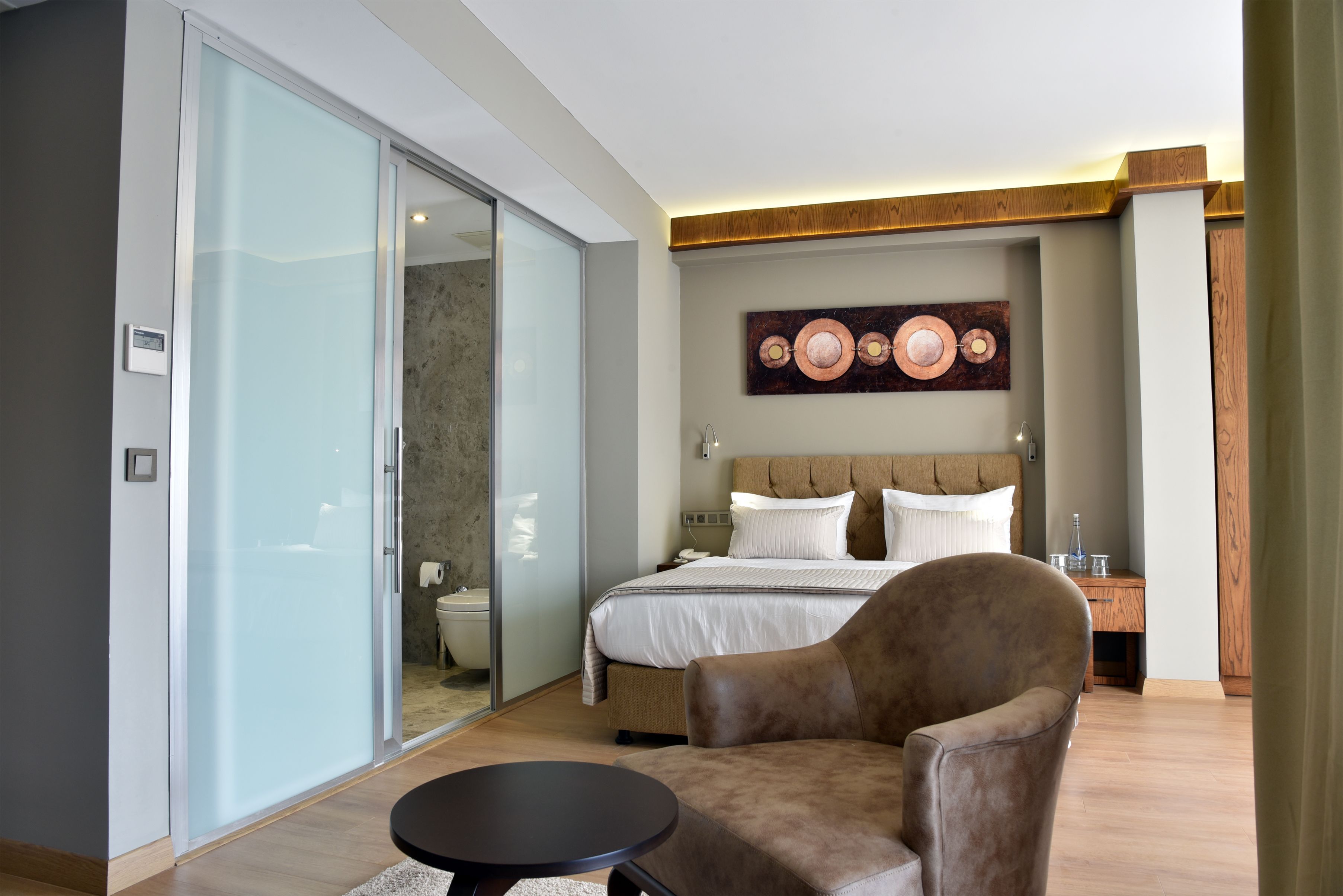 The Elegant Hotel