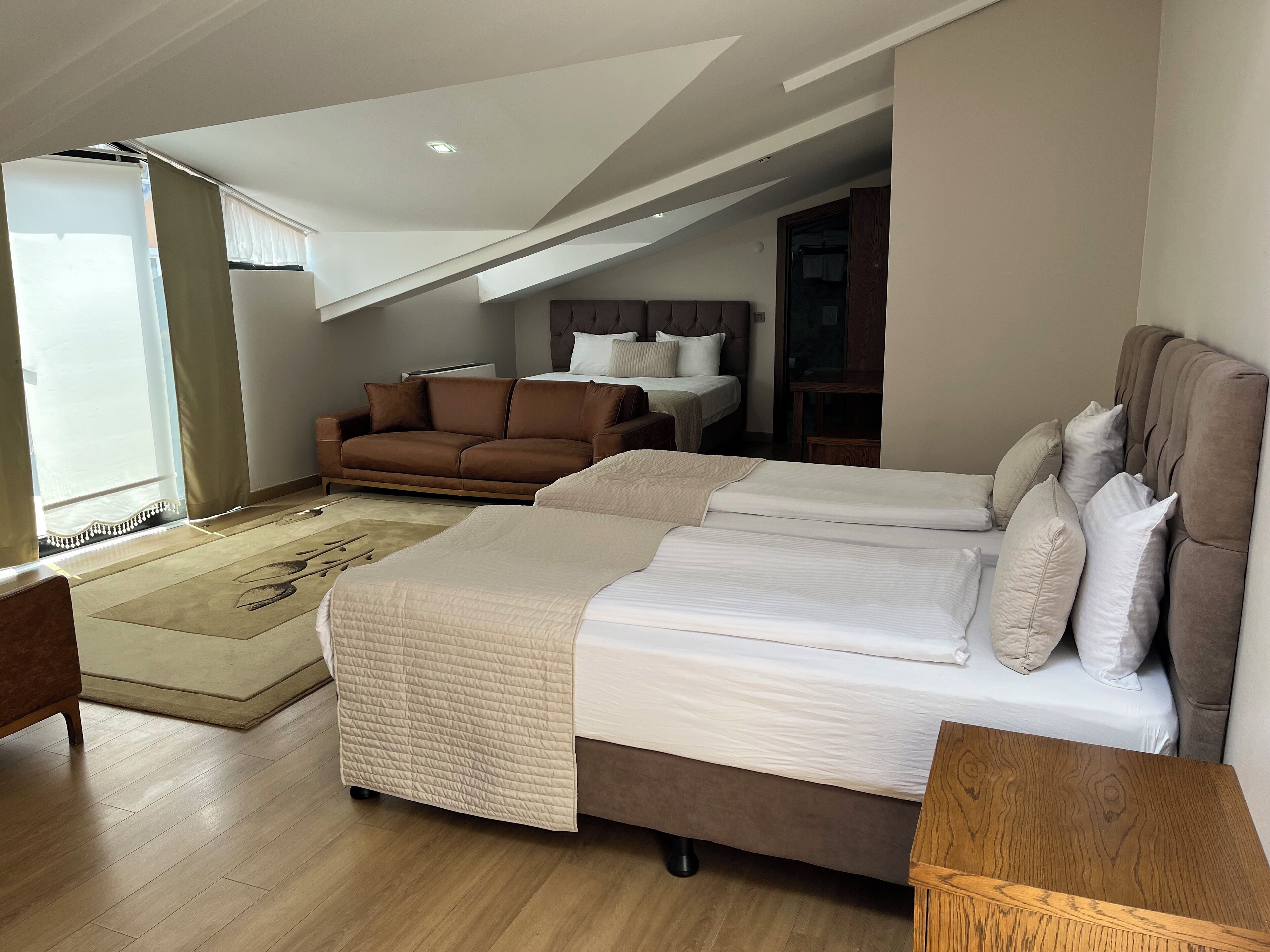 The Elegant Hotel