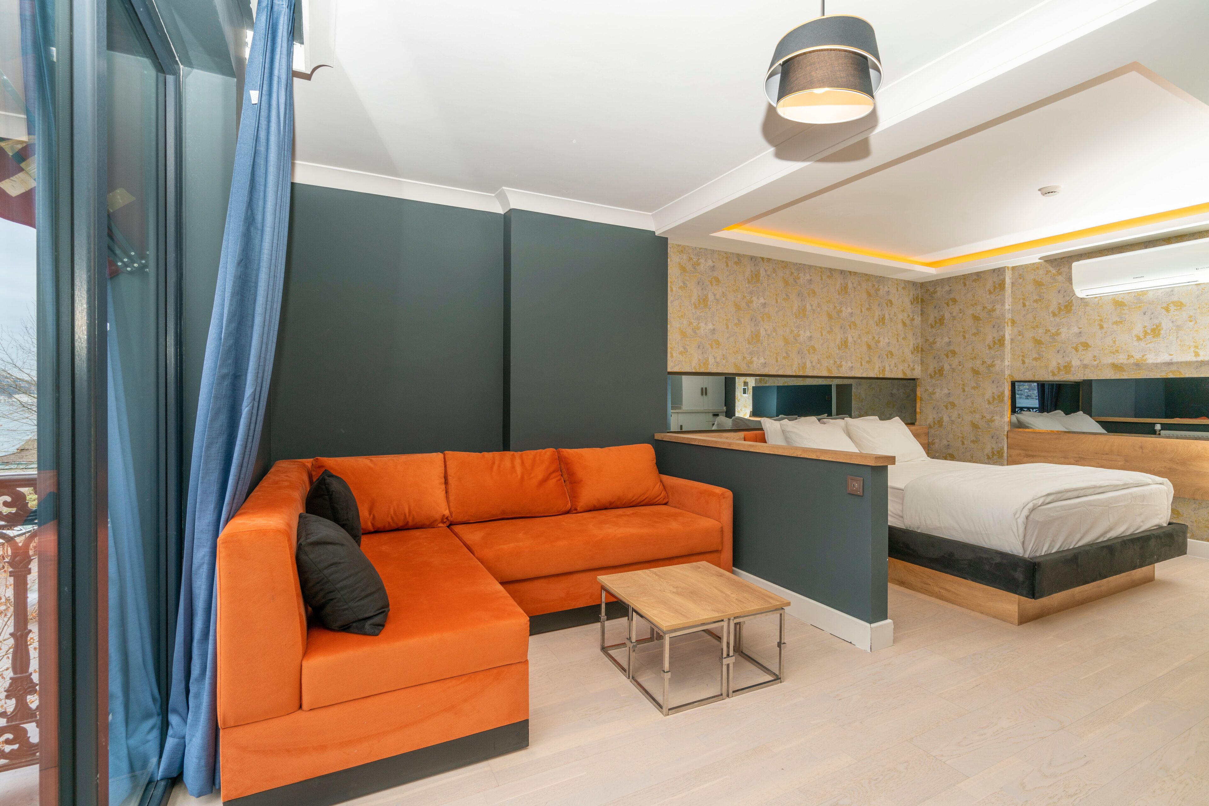 216 Bosphorus Suite