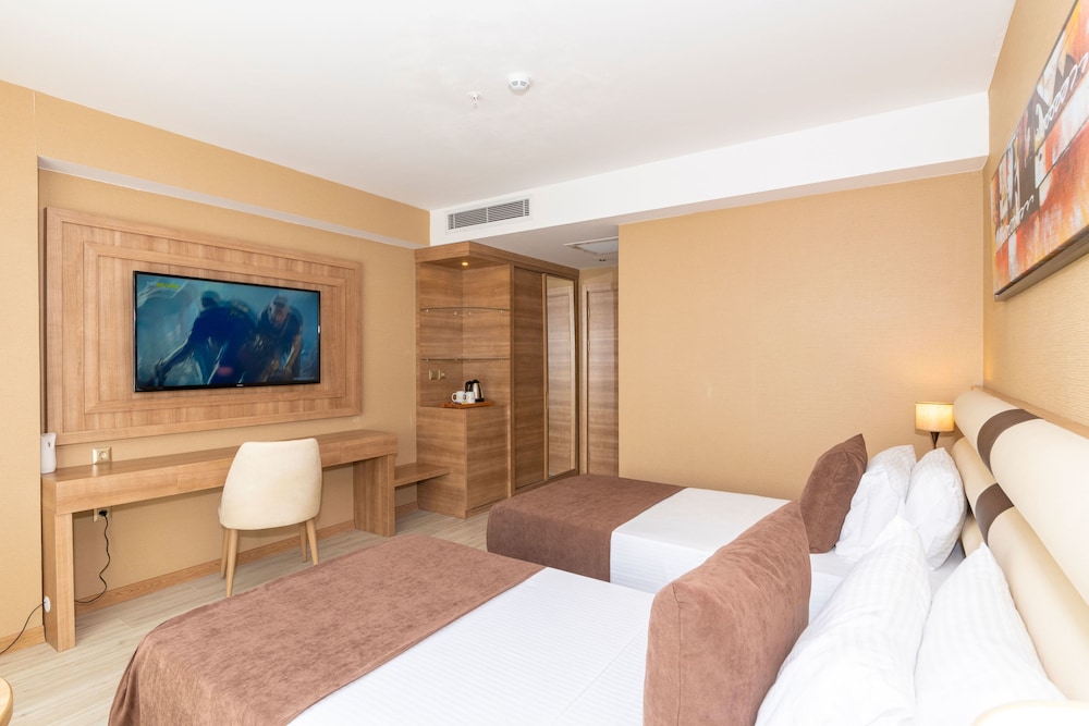 38 Hotel