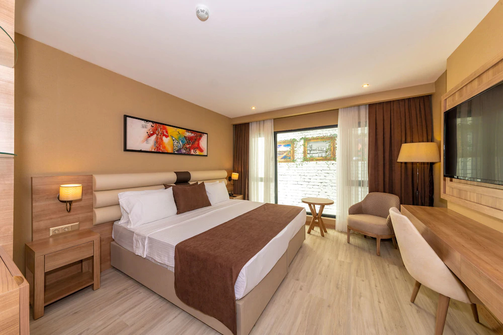38 Hotel