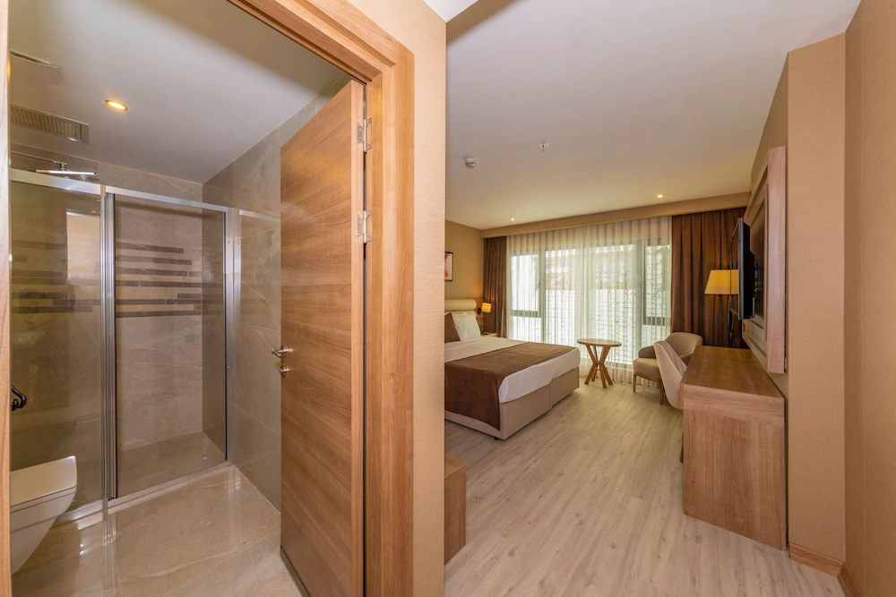 38 Hotel