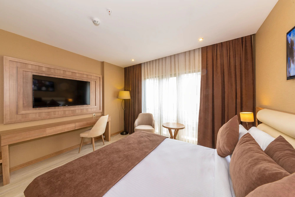 38 Hotel