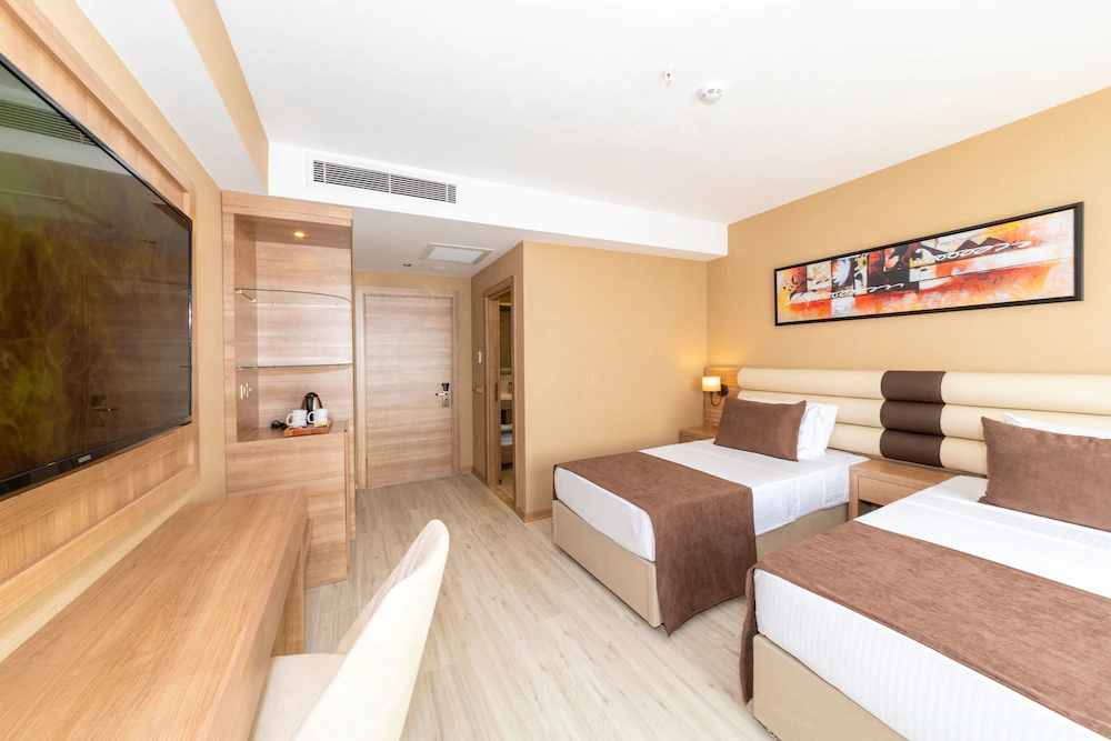 38 Hotel