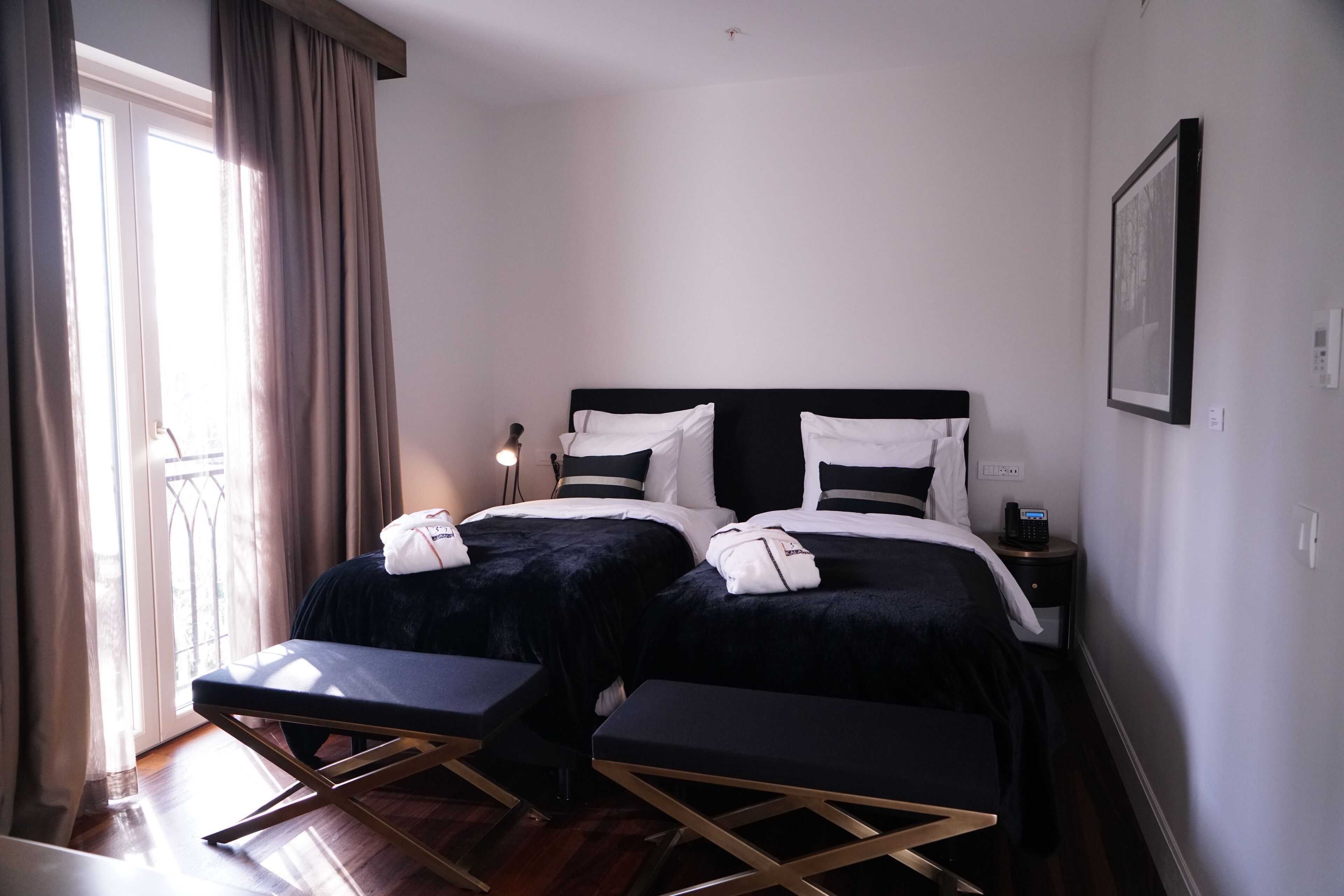 39 Kalamis Marina Hotel