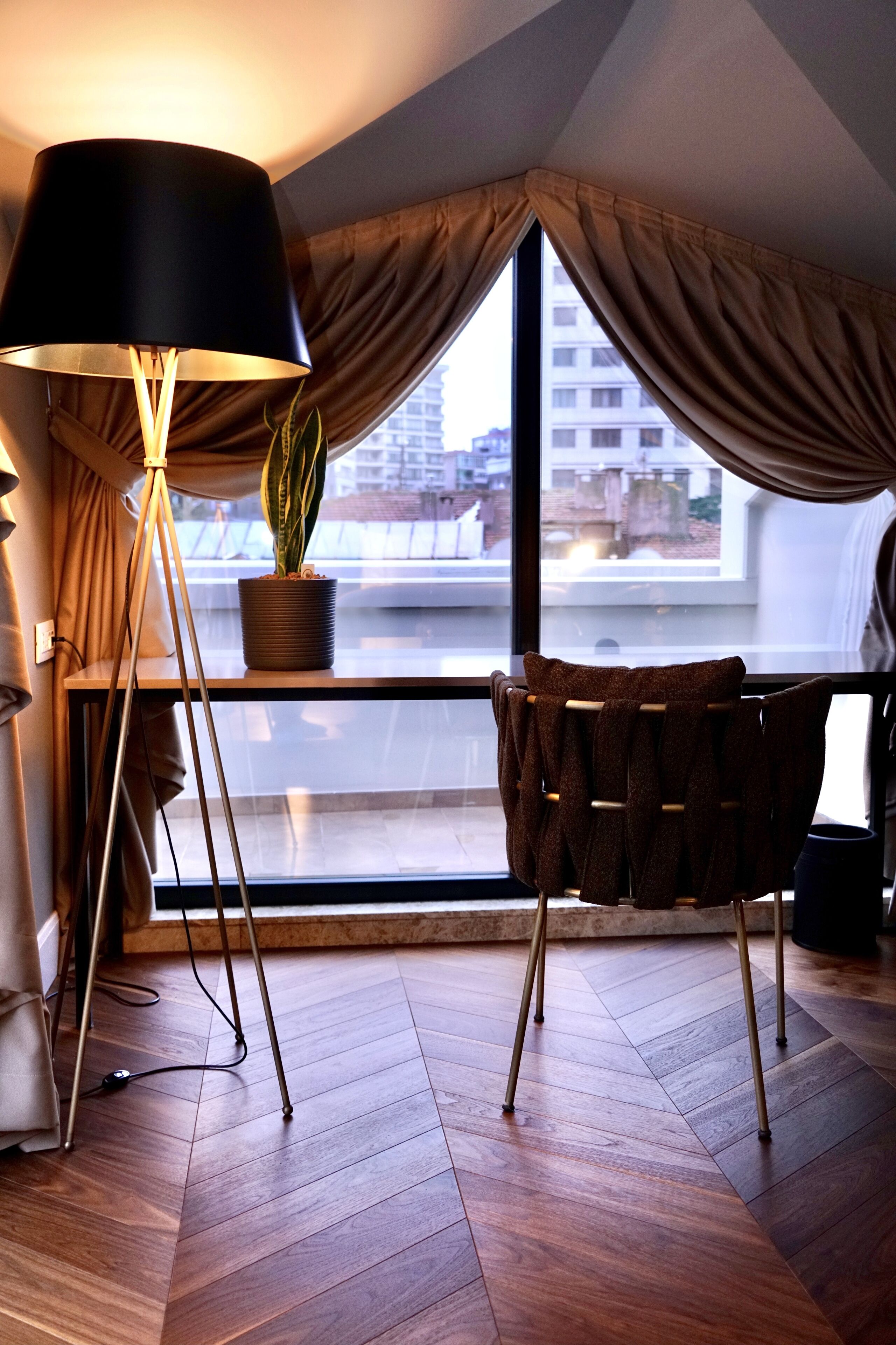 39 Kalamis Marina Hotel