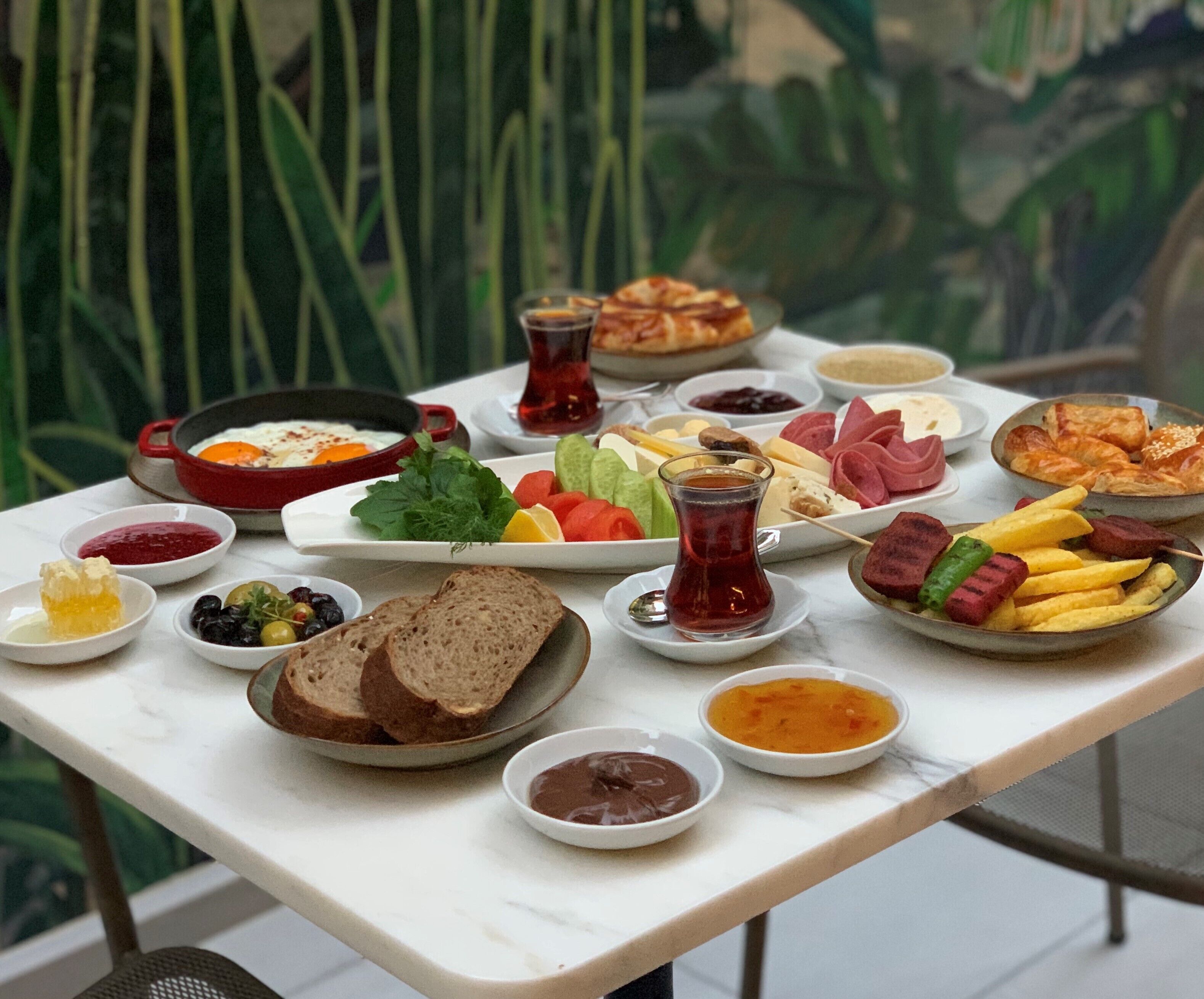 39 Kalamis Marina Hotel