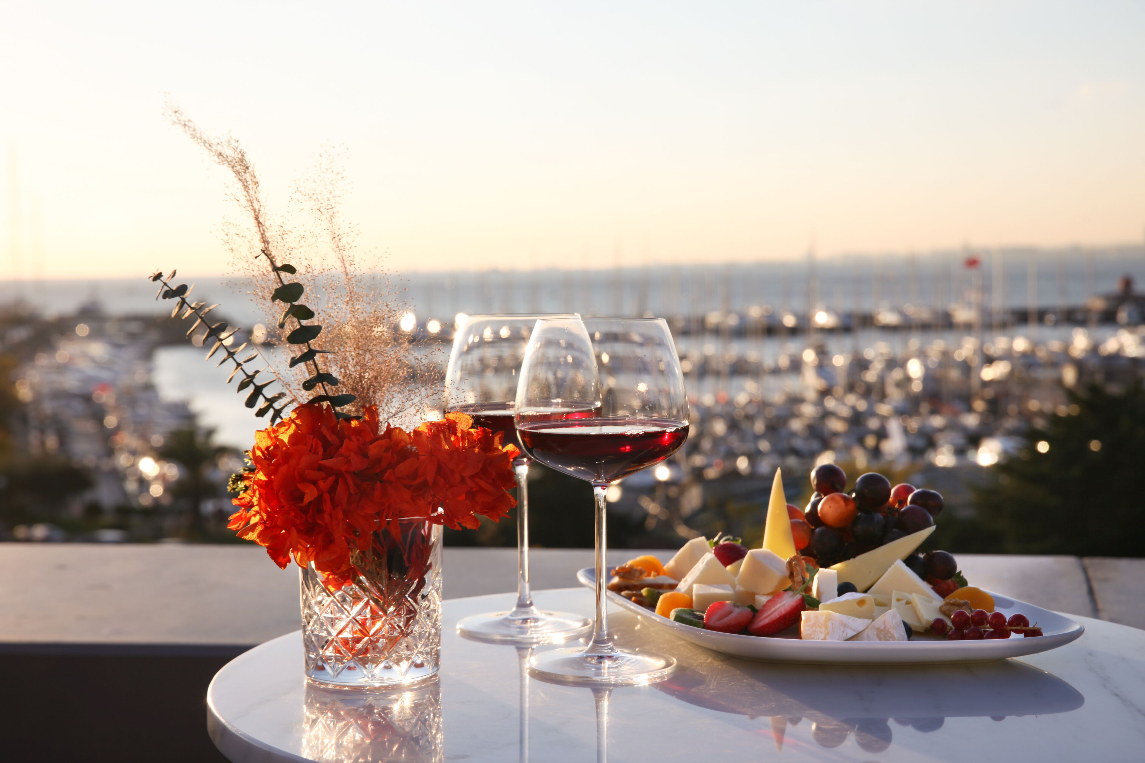 39 Kalamis Marina Hotel