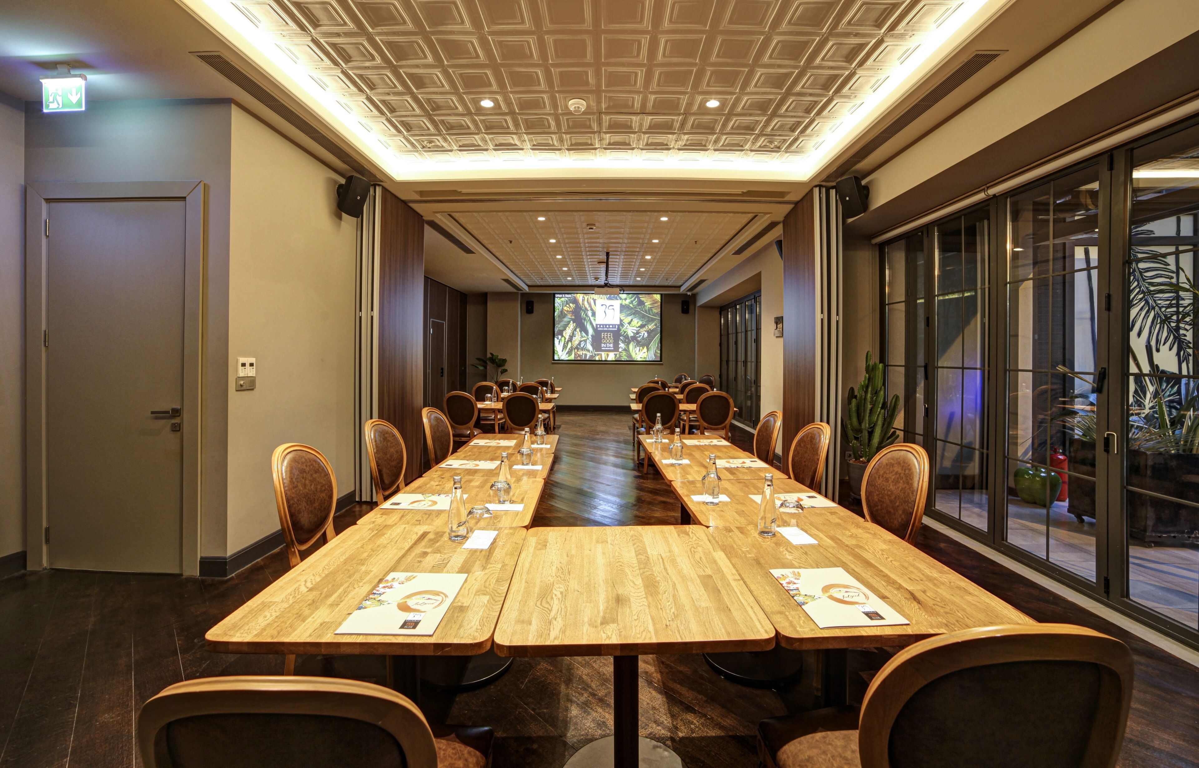 39 Kalamis Marina Hotel