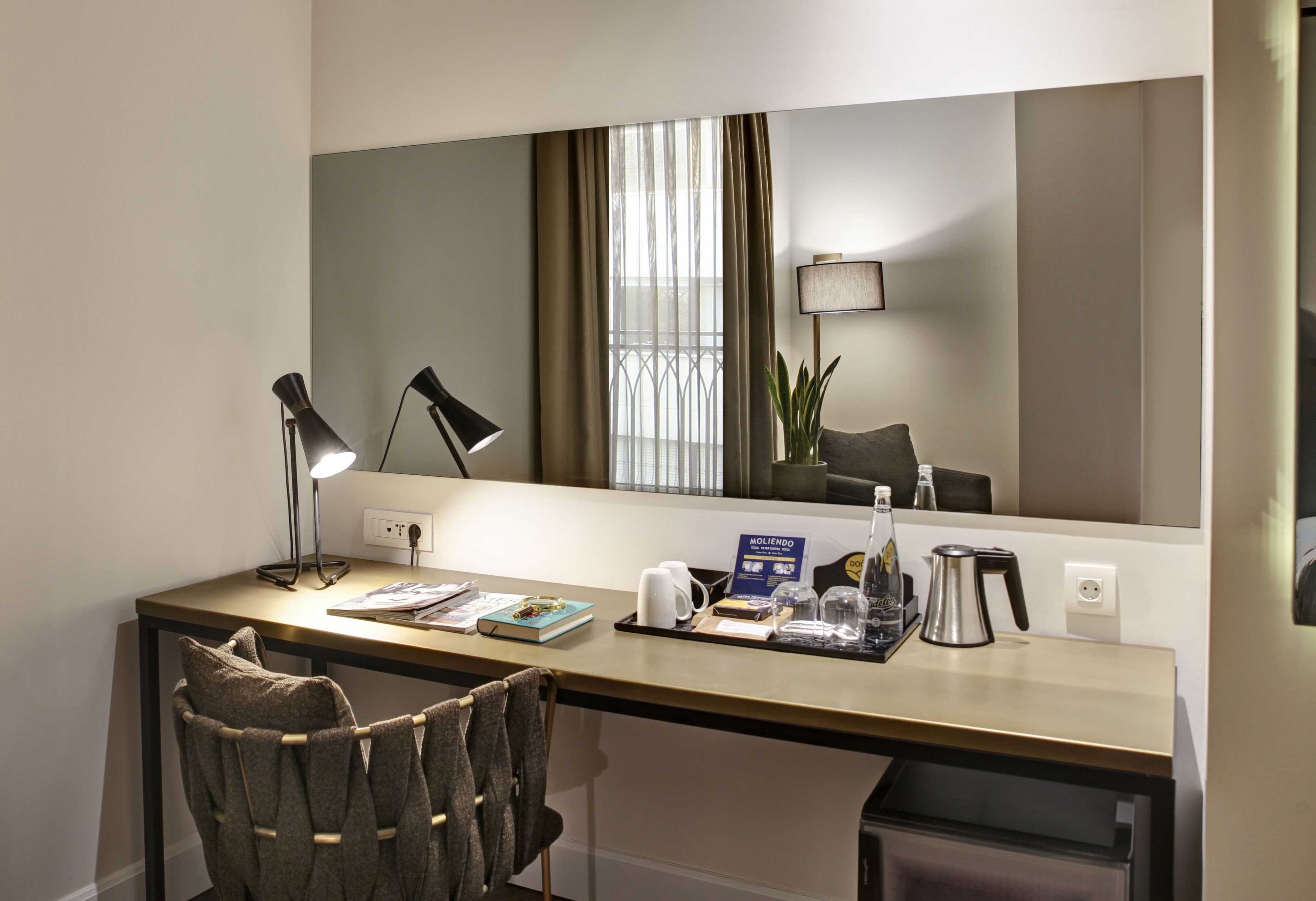 39 Kalamis Marina Hotel