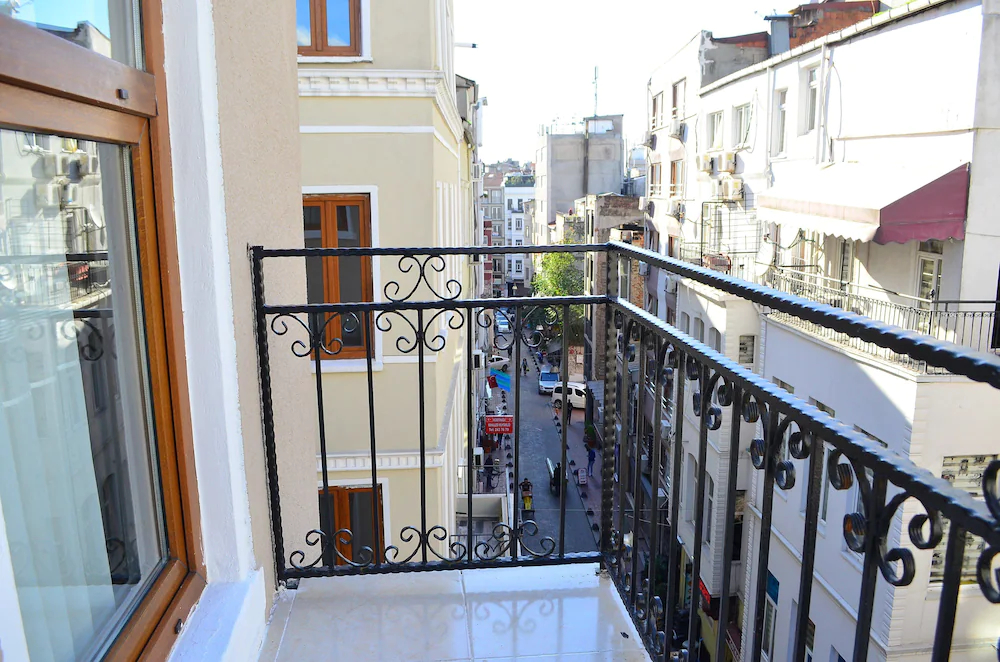 AddresSuitesHotel