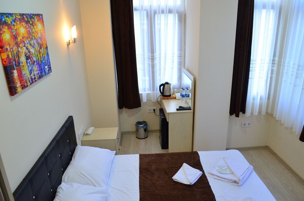 AddresSuitesHotel