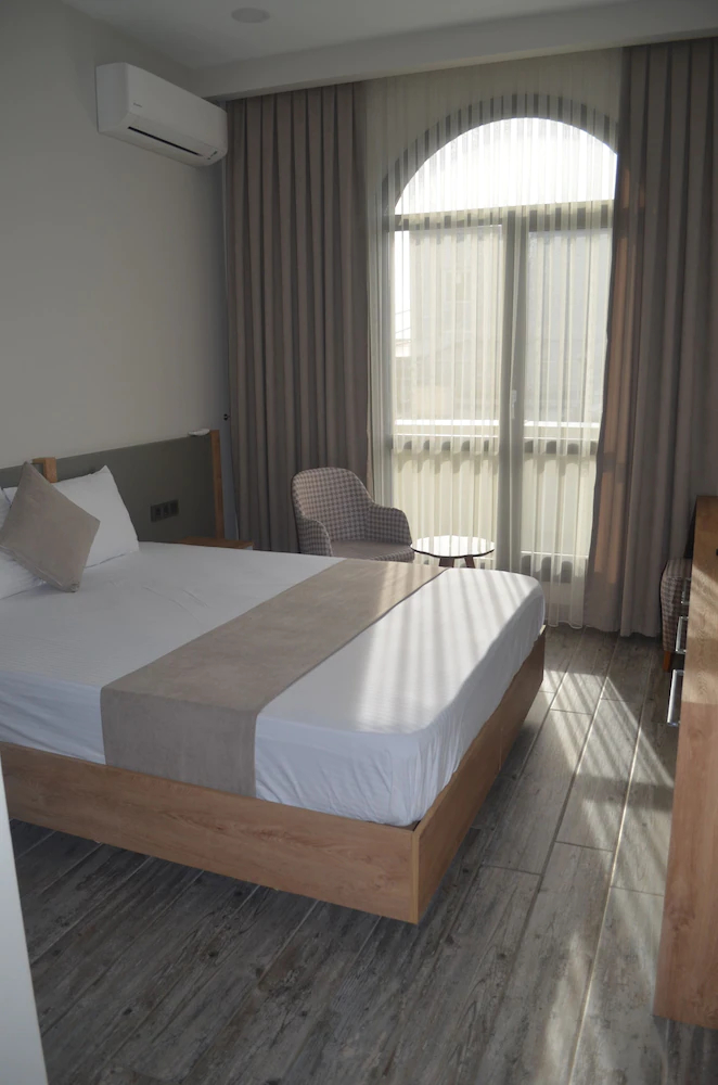 Agora Suites