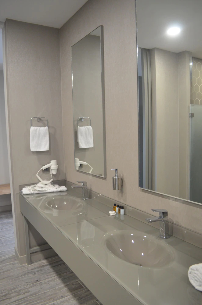 Agora Suites