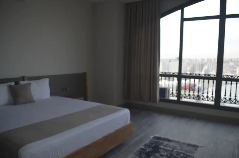 Agora Suites