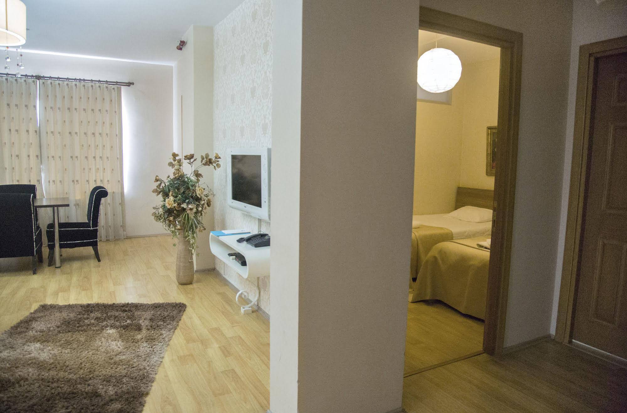 Airport Residence Hotel