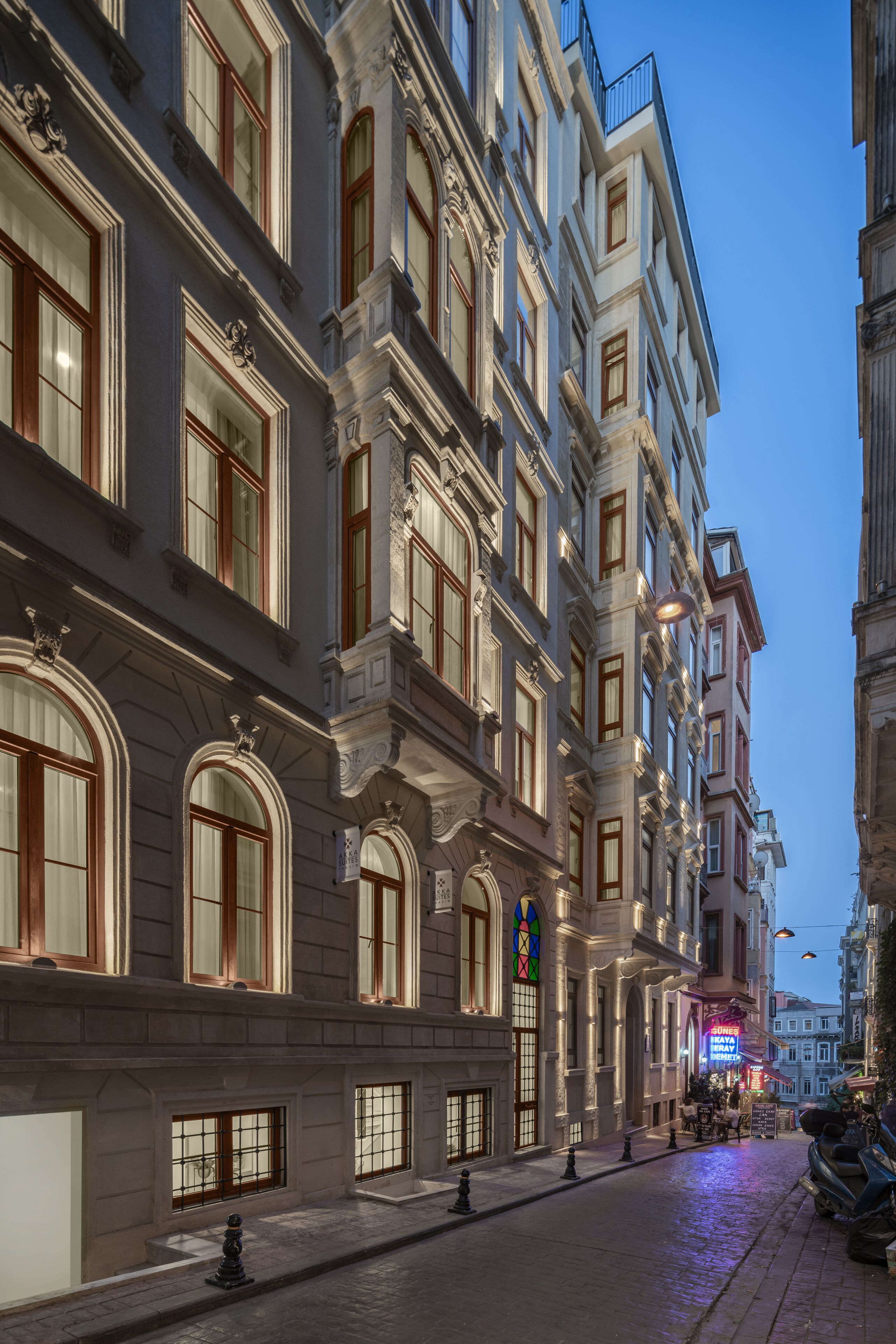 Akka Hotels Suites