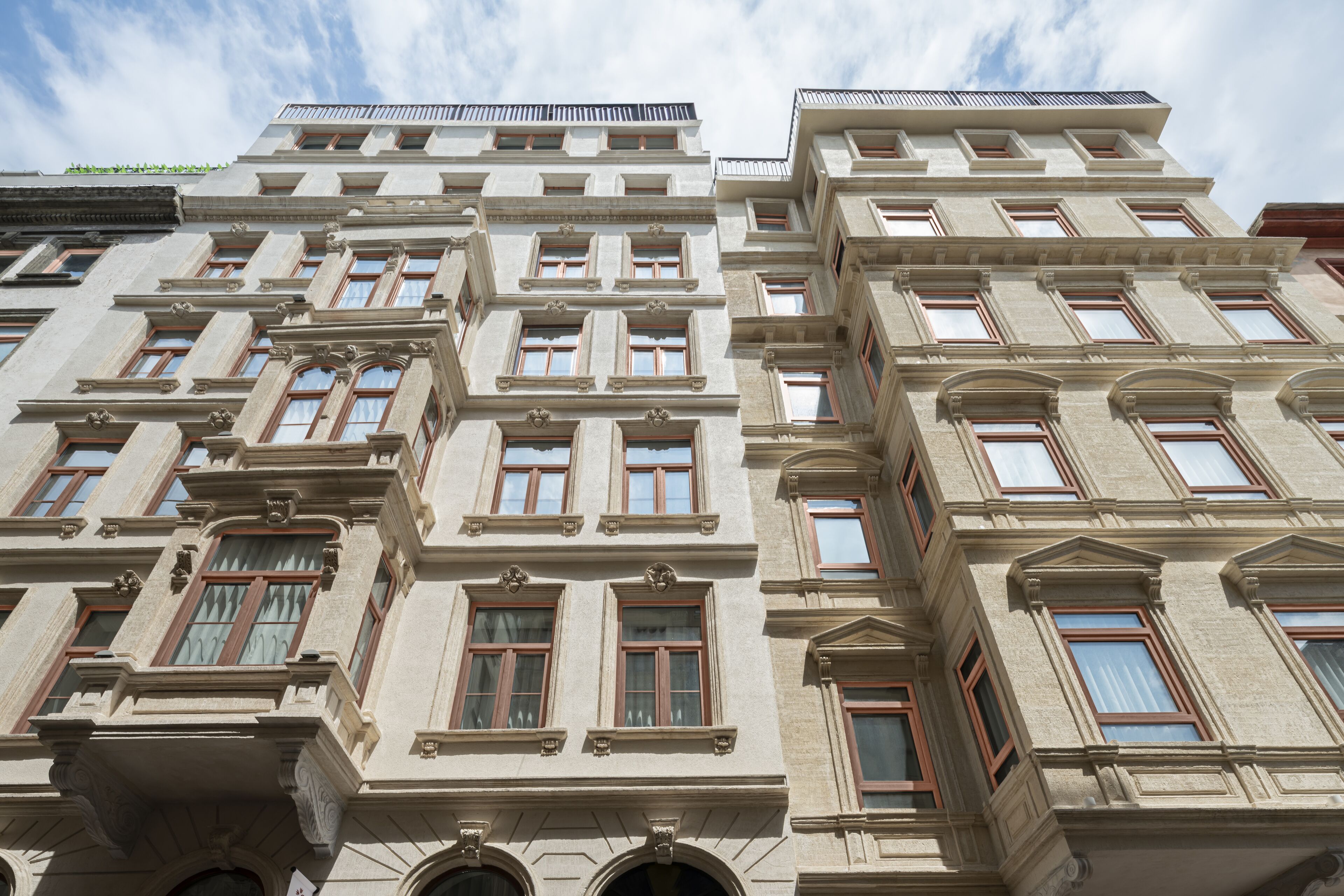 Akka Hotels Suites