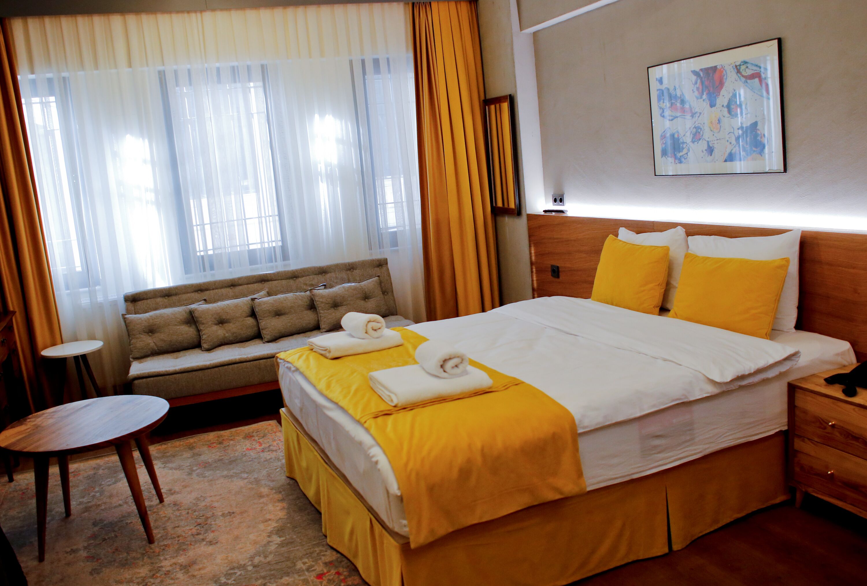Aleksandr Pera Hotel
