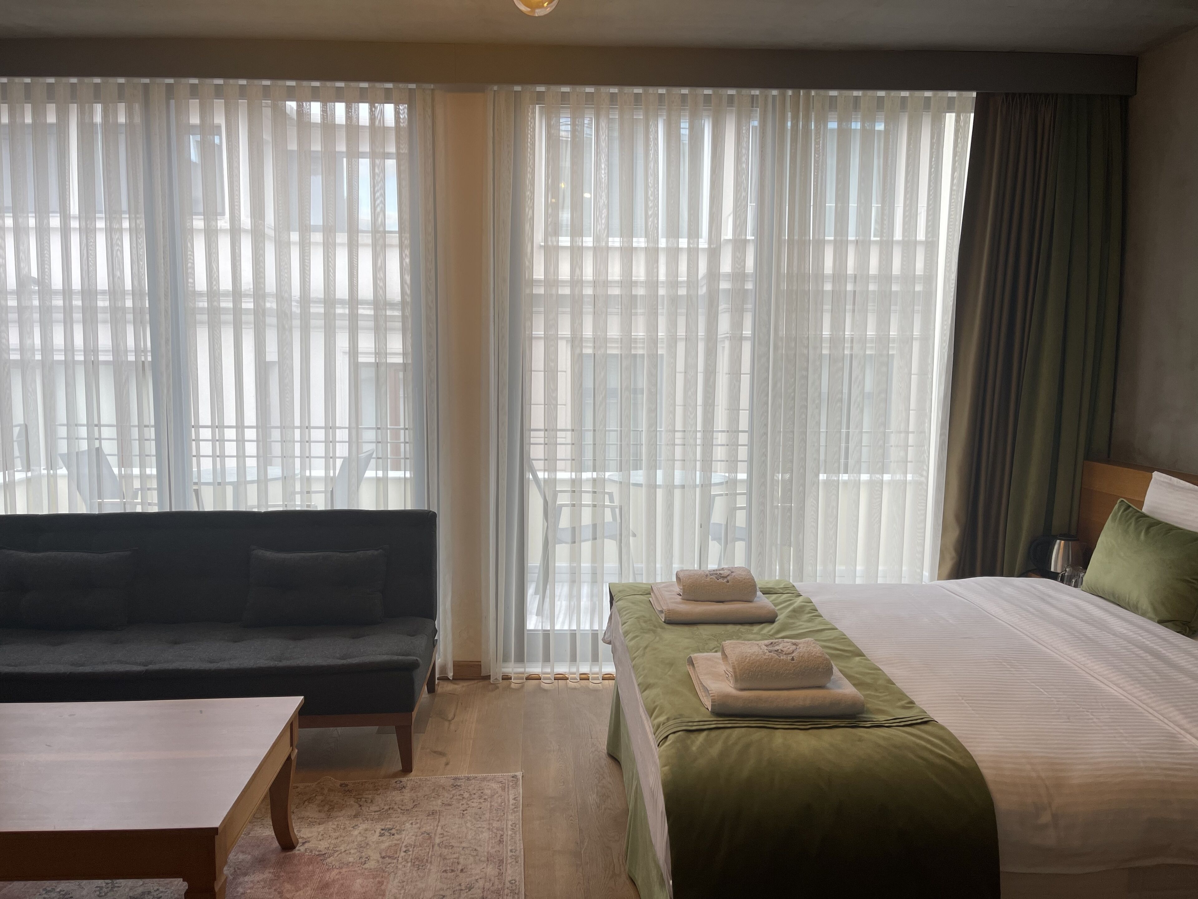 Aleksandr Pera Hotel